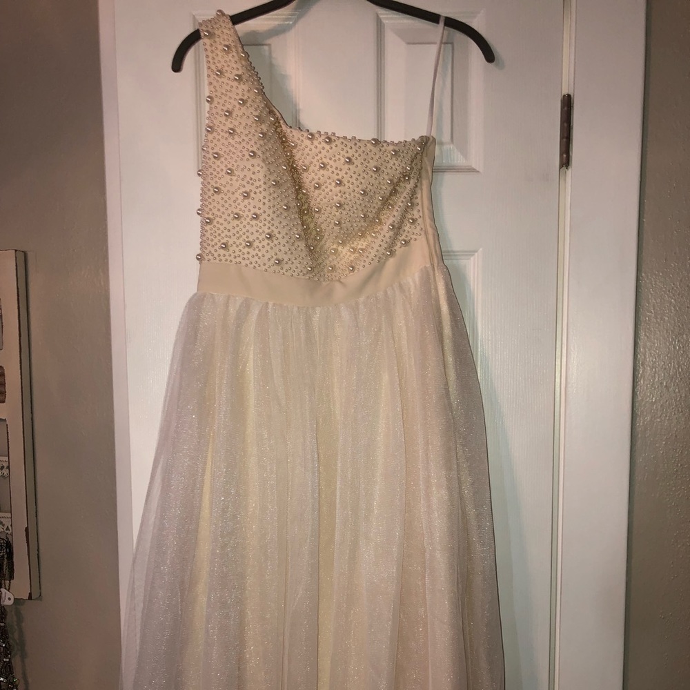 Lulu’s Formal Dress - Picture 2 of 5